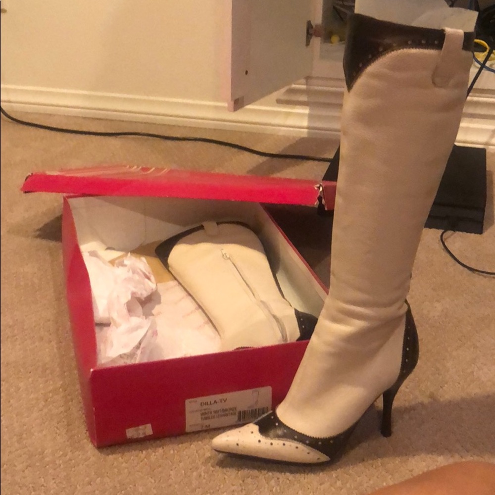 Beautiful boots!